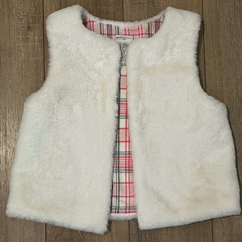 Max Studio Kids Faux Fur Vest White Pink Plaid Lining Girls Size L 10-12